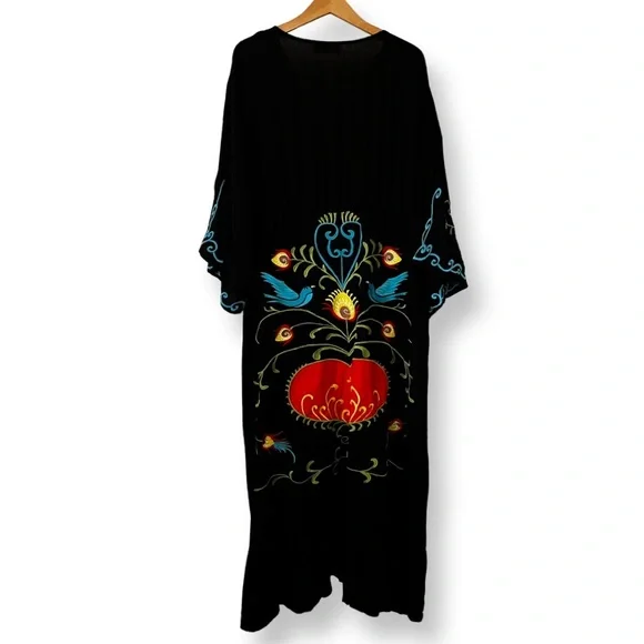 Maxi Floral Bohemian Embroidered Dress - Picture 4 of 4